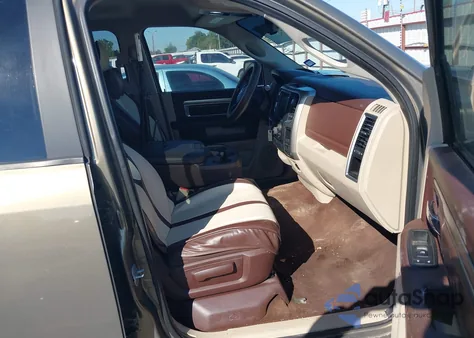 2013 Ram 1500 Lone Star z USA, uszkodzony, nr VIN 1C6RR6LT8DS557343